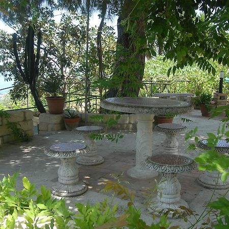 B&B Villa Zia Febronia Patti Bagian luar foto