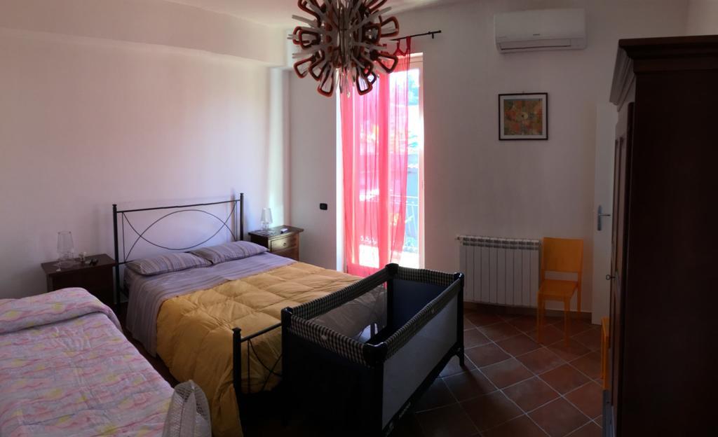 B&B Villa Zia Febronia Patti Bagian luar foto