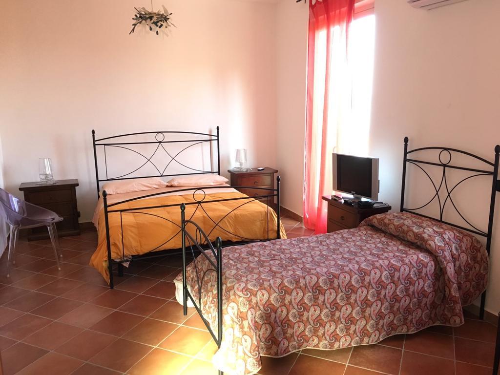 B&B Villa Zia Febronia Patti Bagian luar foto